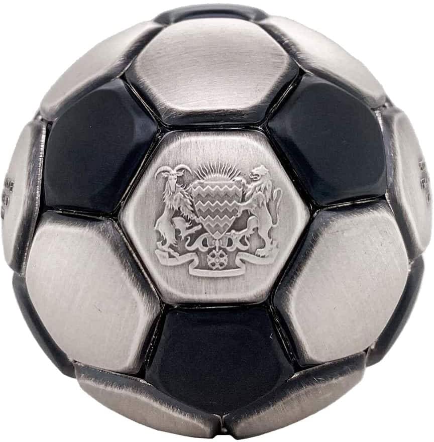 2022 DE Soccer Ball Chad Powercoin Soccer Ball Sferni srebrni novčić 5000 Francs Chad 2022 Antikni završetak